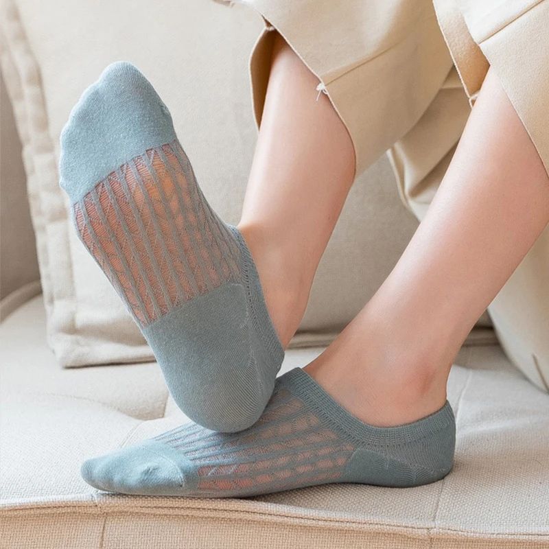 Women’s Summer Invisible No-Show Socks - Lace Breathable Cotton Boat Socks with Non-Slip Silicone